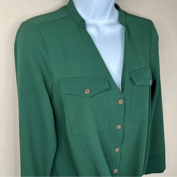 Monteau Green Long Sleeve Button Down Blouse Womens Small Stretch - Picture 2 of 7
